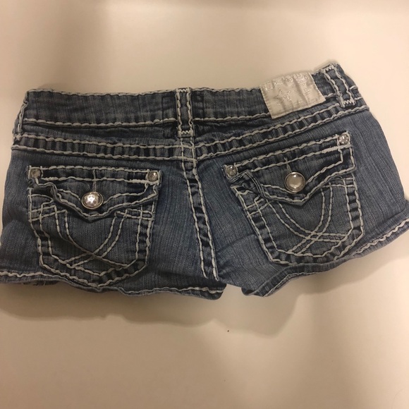 Blue jean shorts - Picture 2 of 2